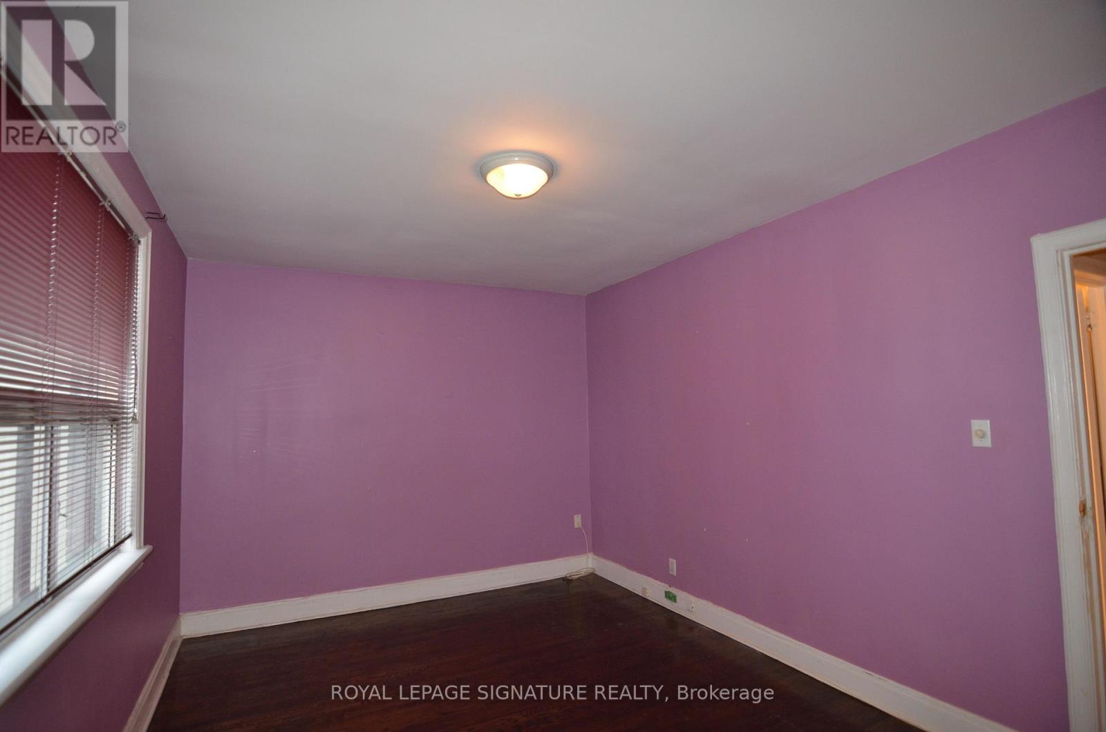 997 Eglinton Avenue W, Toronto, Ontario  M6C 2C7 - Photo 12 - C13708730