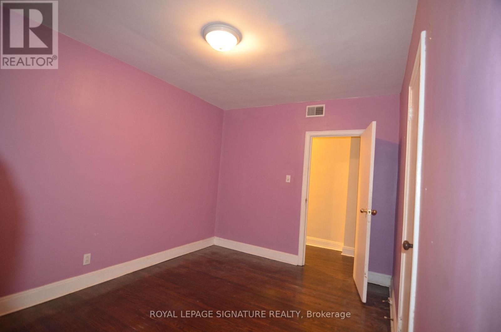 997 Eglinton Avenue W, Toronto, Ontario  M6C 2C7 - Photo 13 - C13708730