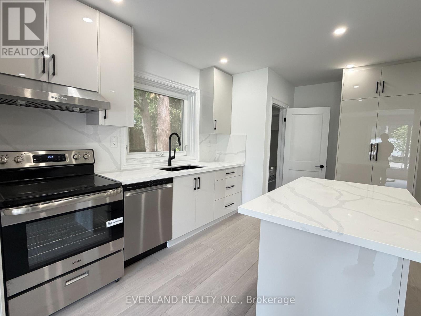 116 Sylvan Avenue, Toronto, Ontario  M1M 1K3 - Photo 10 - E13708764