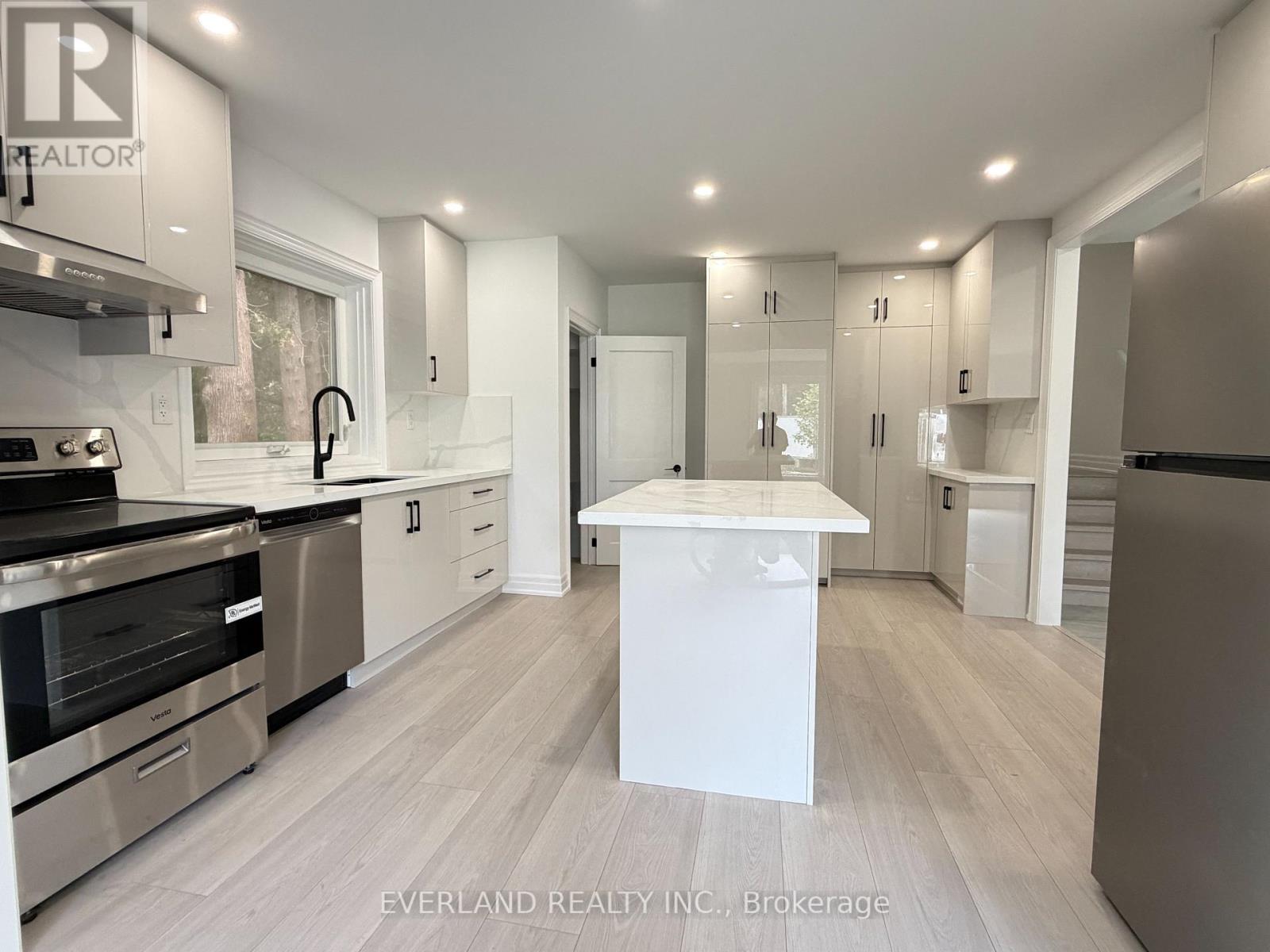 116 Sylvan Avenue, Toronto, Ontario  M1M 1K3 - Photo 11 - E13708764
