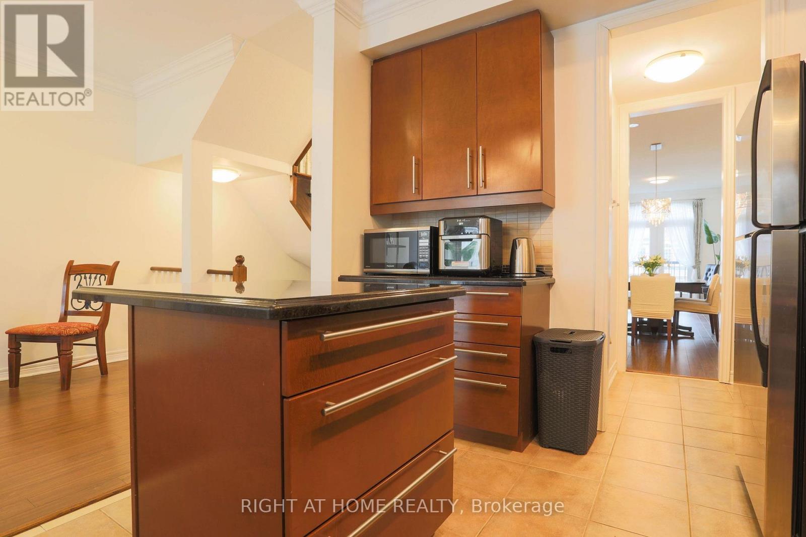 11 Littleriver Court, Vaughan, Ontario  L6A 0K4 - Photo 15 - N13708726