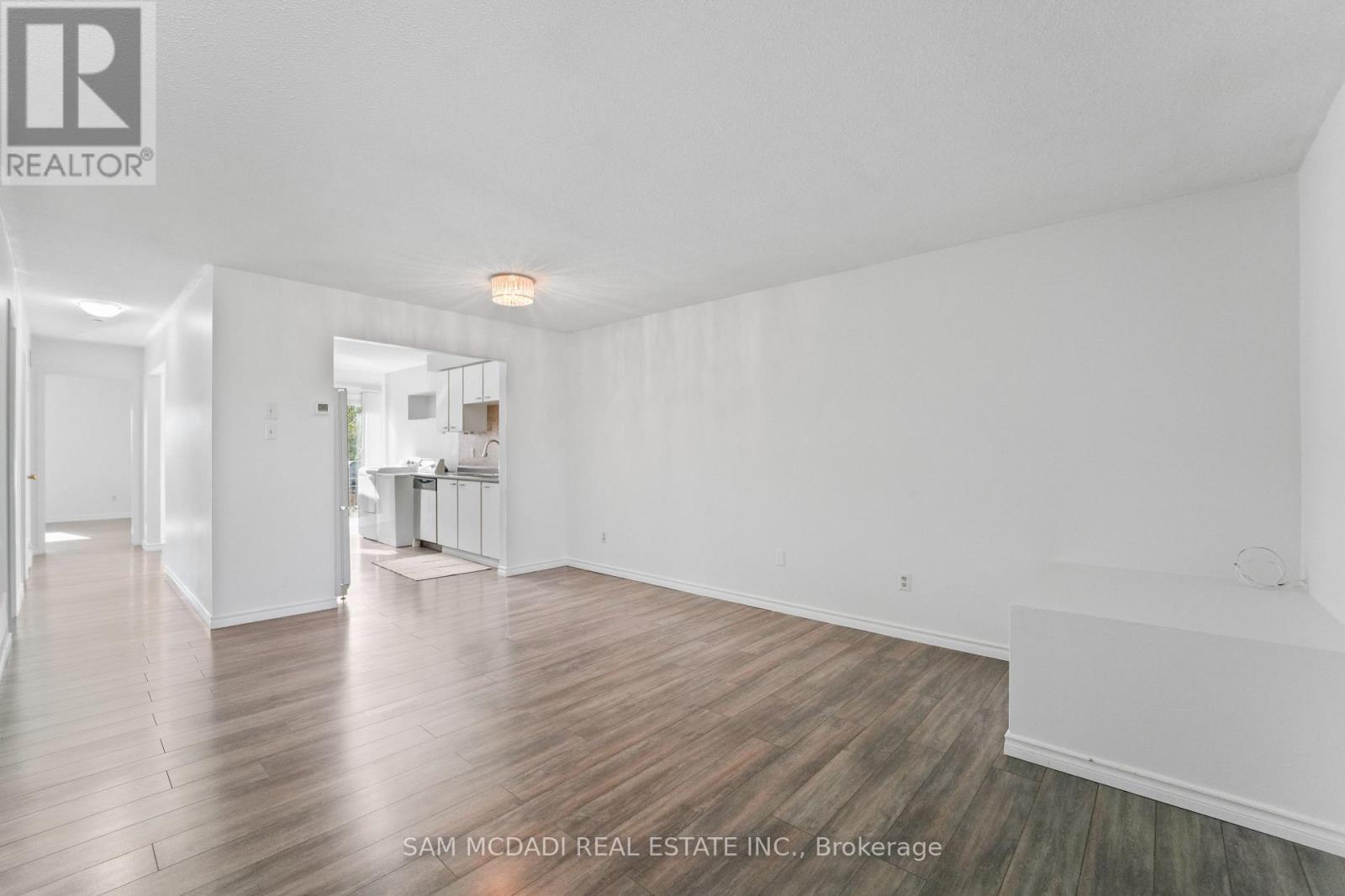 87 Rundle Crescent, Barrie, Ontario  L4N 8E6 - Photo 3 - S13708770