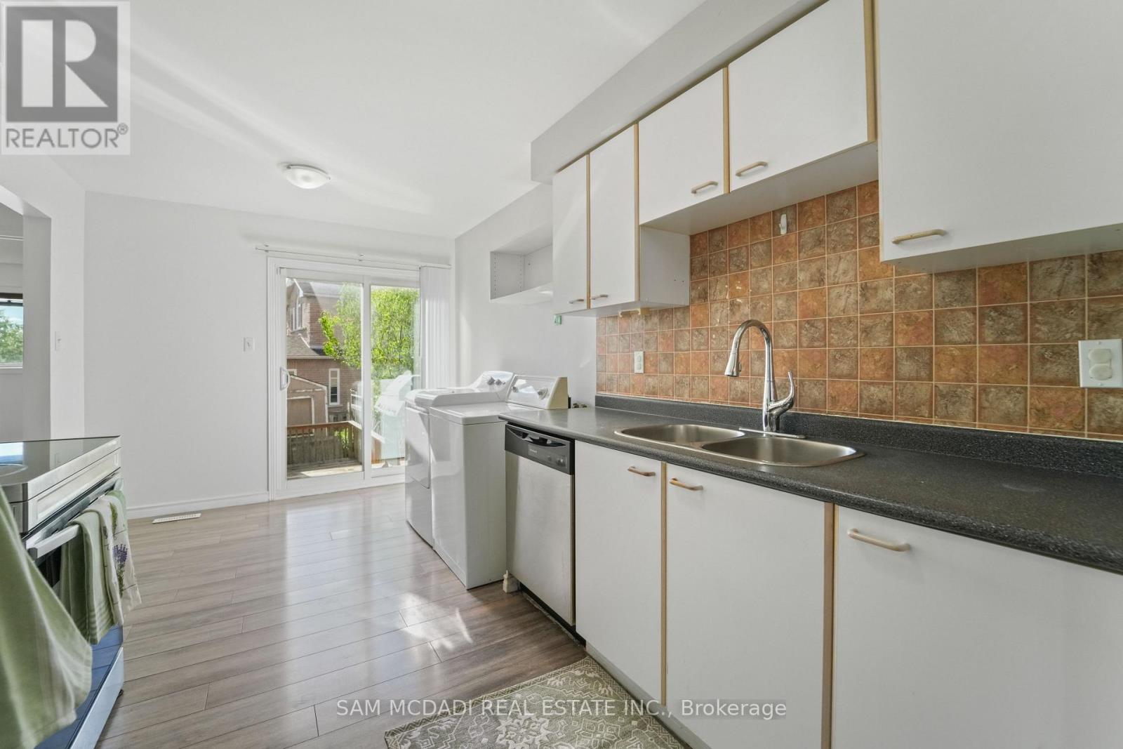 87 Rundle Crescent, Barrie, Ontario  L4N 8E6 - Photo 7 - S13708770