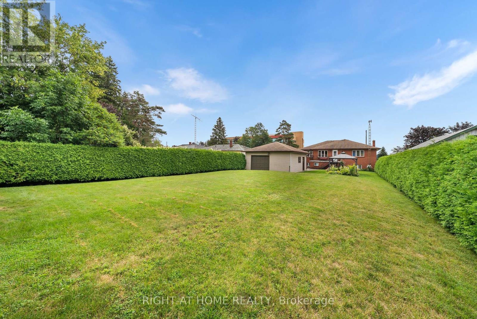 592 Taunton Road W, Oshawa, Ontario  L1H 7K4 - Photo 17 - E13639480