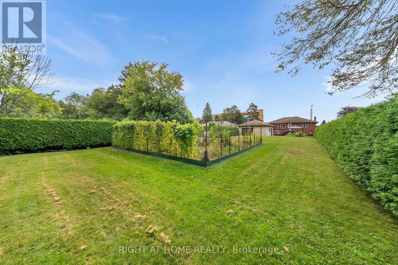 592 Taunton Road W, Oshawa, Ontario  L1H 7K4 - Photo 16 - E13639480