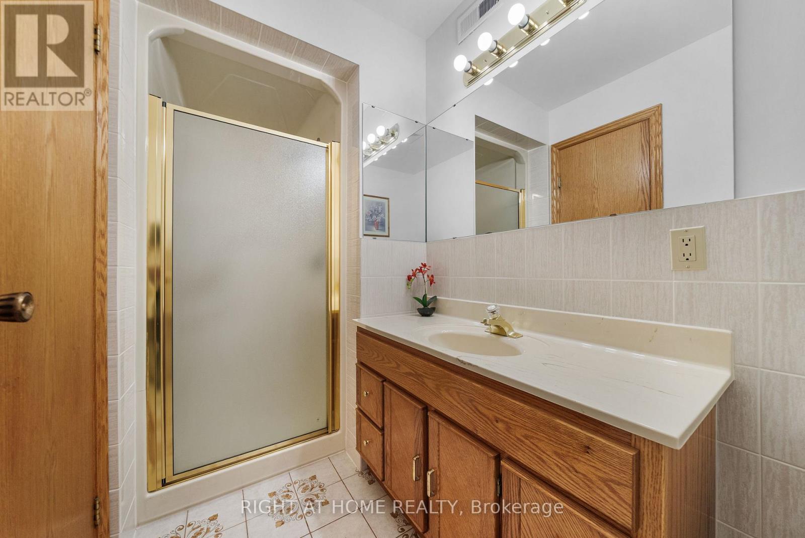 592 Taunton Road W, Oshawa, Ontario  L1H 7K4 - Photo 26 - E13639480