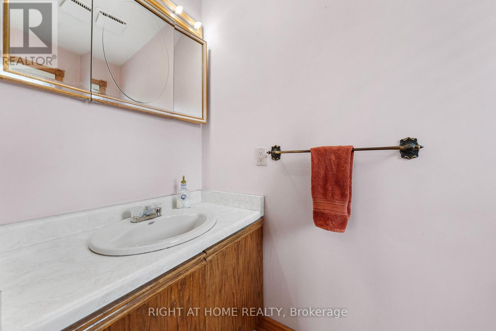 592 Taunton Road W, Oshawa, Ontario  L1H 7K4 - Photo 33 - E13639480