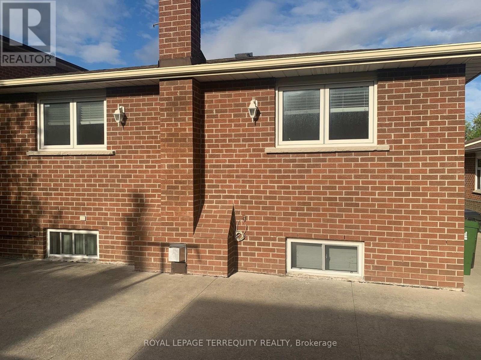 30 Gihon Spring Drive, Toronto, Ontario  M9V 4X9 - Photo 20 - W13708740