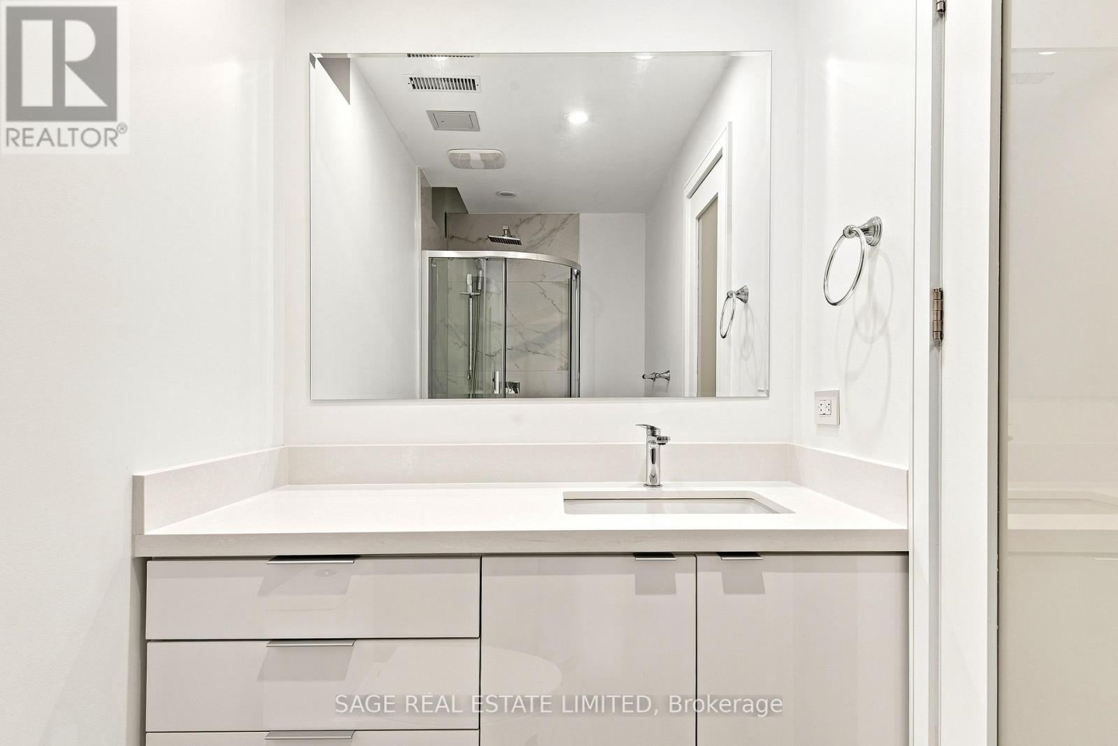 Lower - 106 Boon Avenue, Toronto, Ontario  M6E 3Z5 - Photo 13 - W13708762
