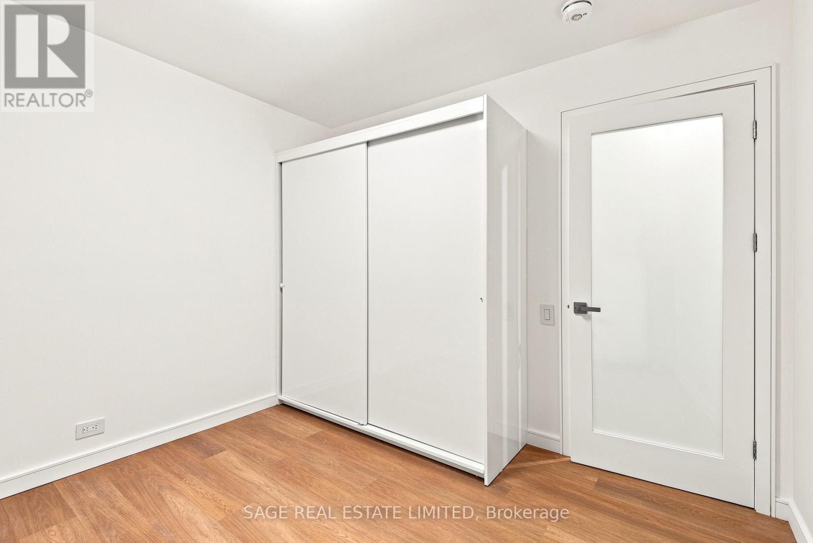 Lower - 106 Boon Avenue, Toronto, Ontario  M6E 3Z5 - Photo 17 - W13708762