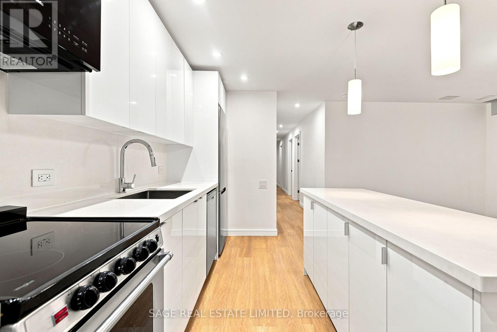 Lower - 106 Boon Avenue, Toronto, Ontario  M6E 3Z5 - Photo 18 - W13708762