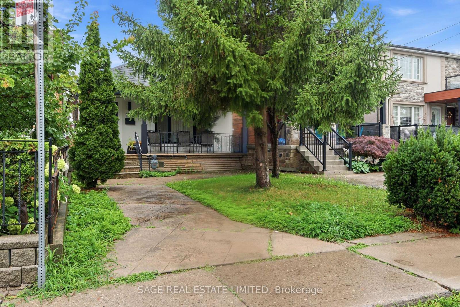 Lower - 106 Boon Avenue, Toronto, Ontario  M6E 3Z5 - Photo 23 - W13708762
