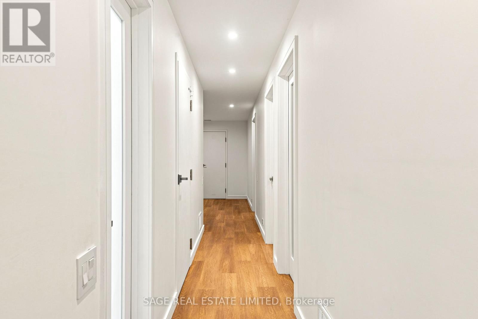 Lower - 106 Boon Avenue, Toronto, Ontario  M6E 3Z5 - Photo 7 - W13708762