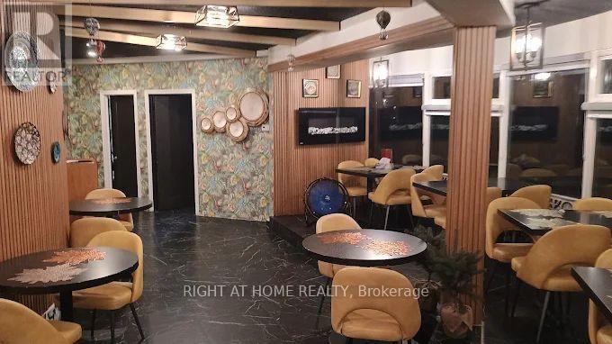 1969 Lakeshore Road W, Mississauga, Ontario  L5J 1J6 - Photo 8 - W13708784