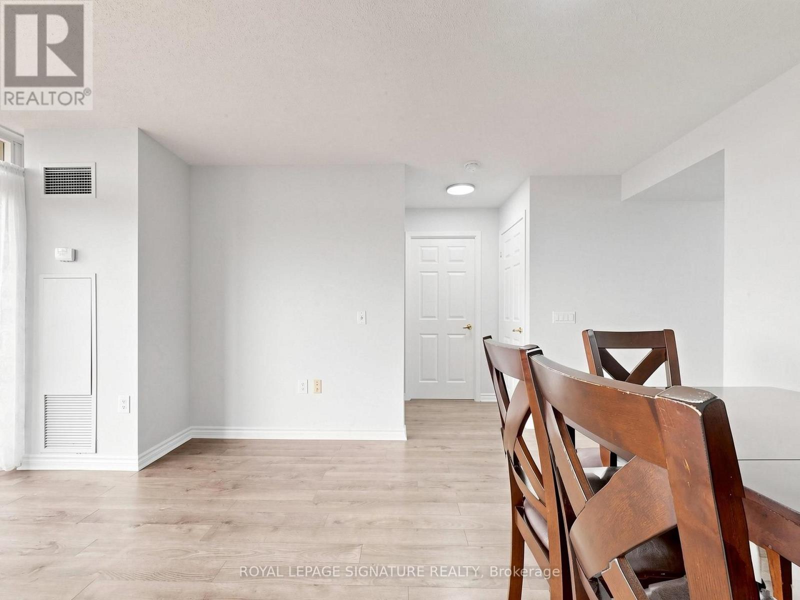 708 - 55 Strathaven Drive, Mississauga, Ontario  L5R 4G9 - Photo 15 - W13708786