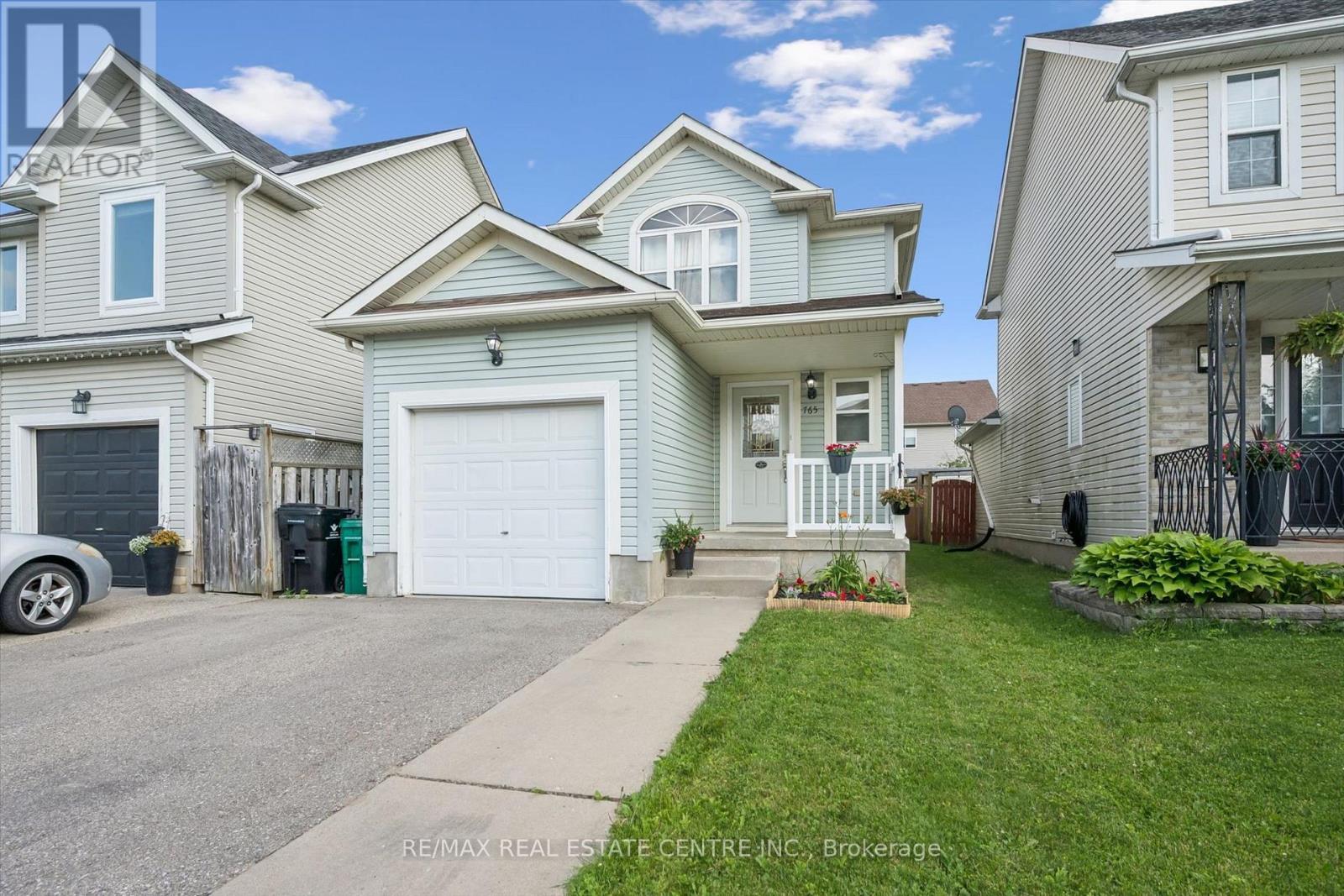 765 Angler Way, Waterloo, Ontario  N2K 4L7 - Photo 2 - X13708748