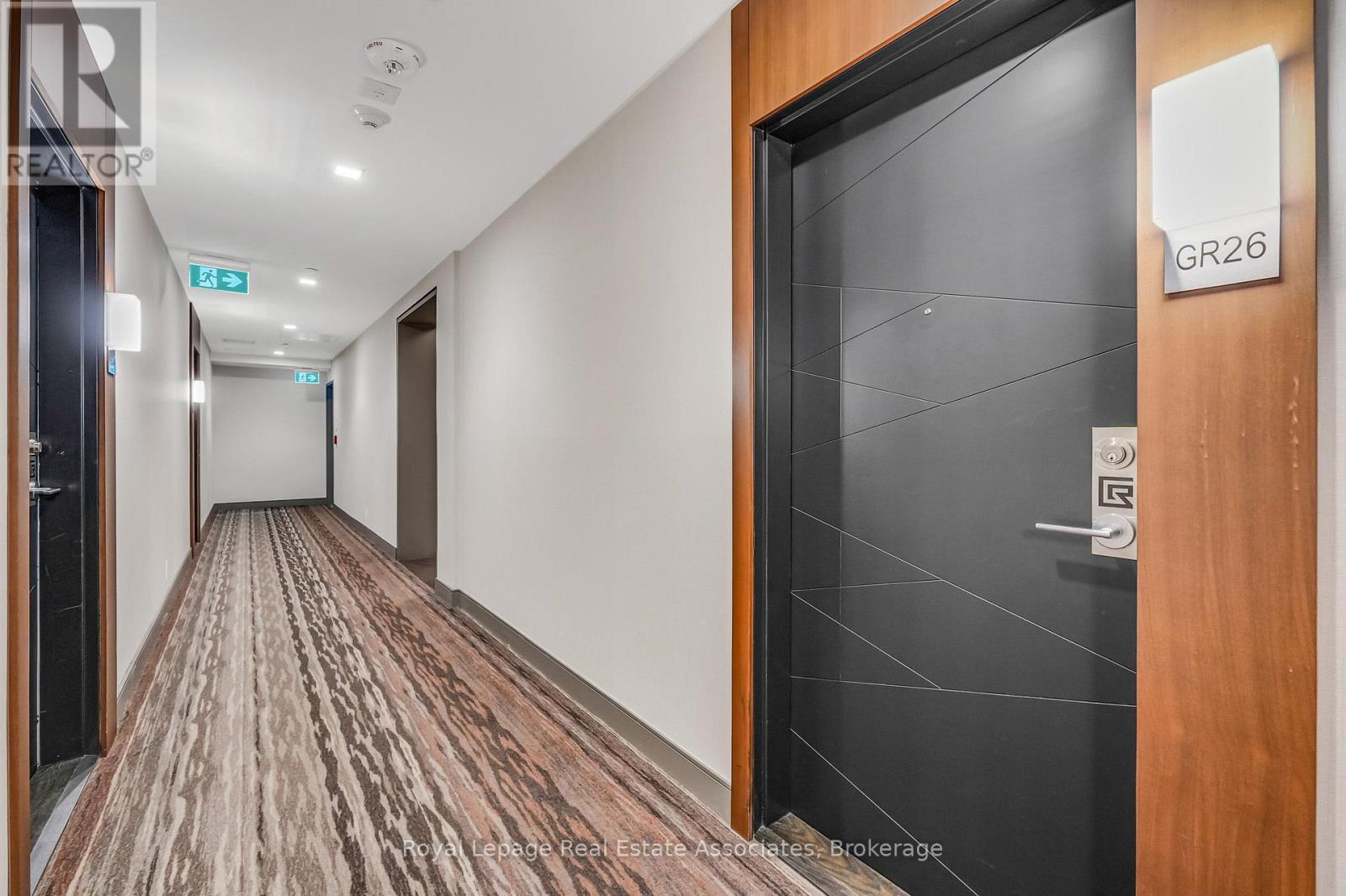 Gr26 - 1575 Lakeshore Road W, Mississauga, Ontario  L5J 0B1 - Photo 5 - W13639174