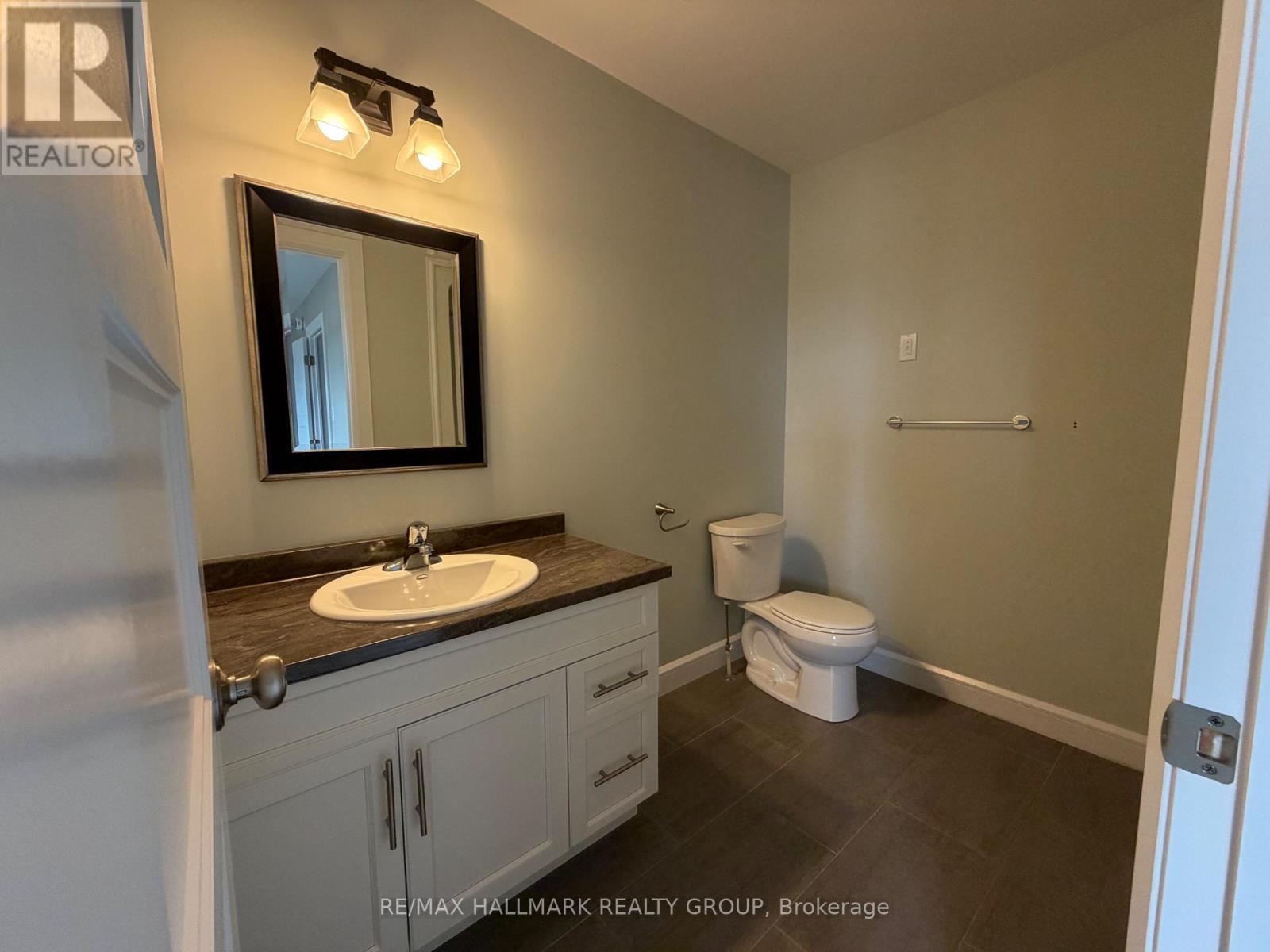 47 Chad Street, Petawawa, Ontario  K8H 0G9 - Photo 8 - X13705360