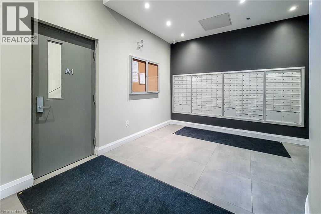 1 Redfern Avenue Unit# 217, Hamilton, Ontario  L9C 0E6 - Photo 4 - 40828429