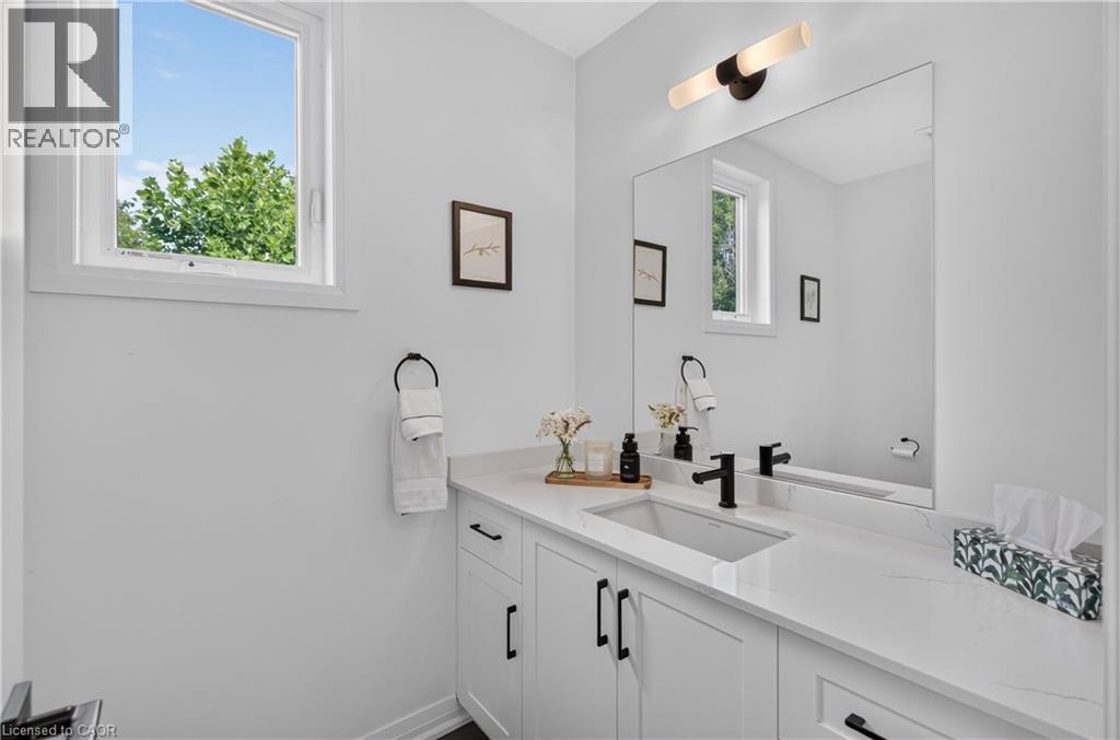 206 Canada Street, Hamilton, Ontario L8P 1P6 - Photo 27 - 40851376
