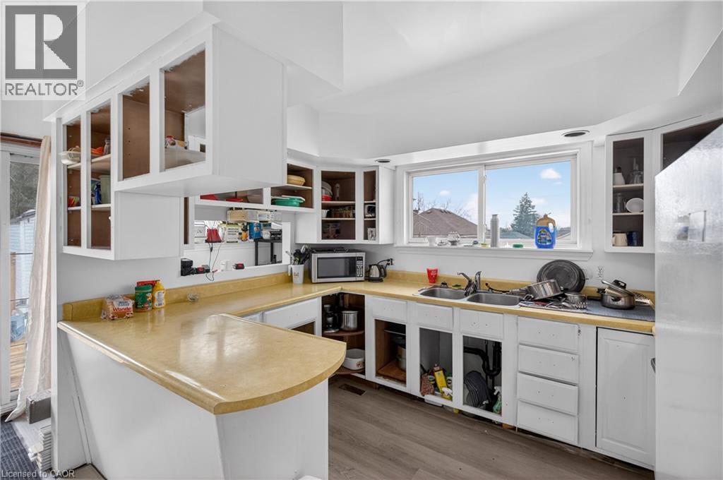 312 East 12th Street, Hamilton, Ontario  L9A 3Y1 - Photo 9 - 40851396