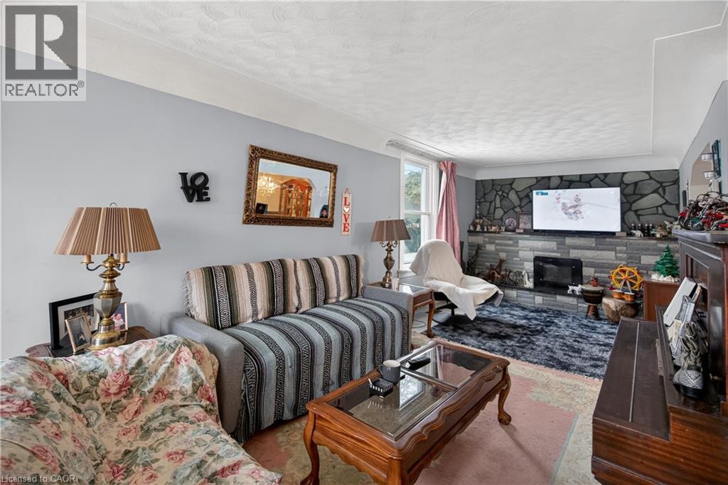 312 East 12th Street, Hamilton, Ontario  L9A 3Y1 - Photo 4 - 40851396