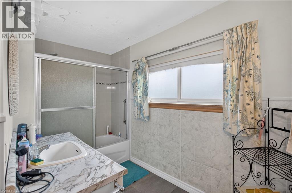 312 East 12th Street, Hamilton, Ontario  L9A 3Y1 - Photo 15 - 40851396