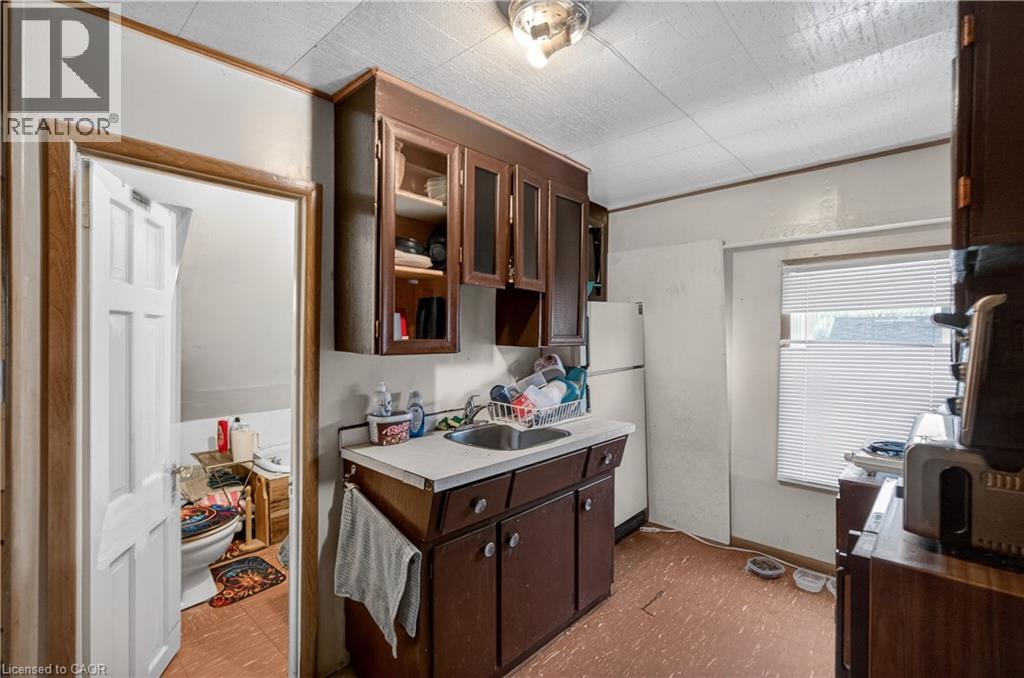 312 East 12th Street, Hamilton, Ontario  L9A 3Y1 - Photo 19 - 40851396