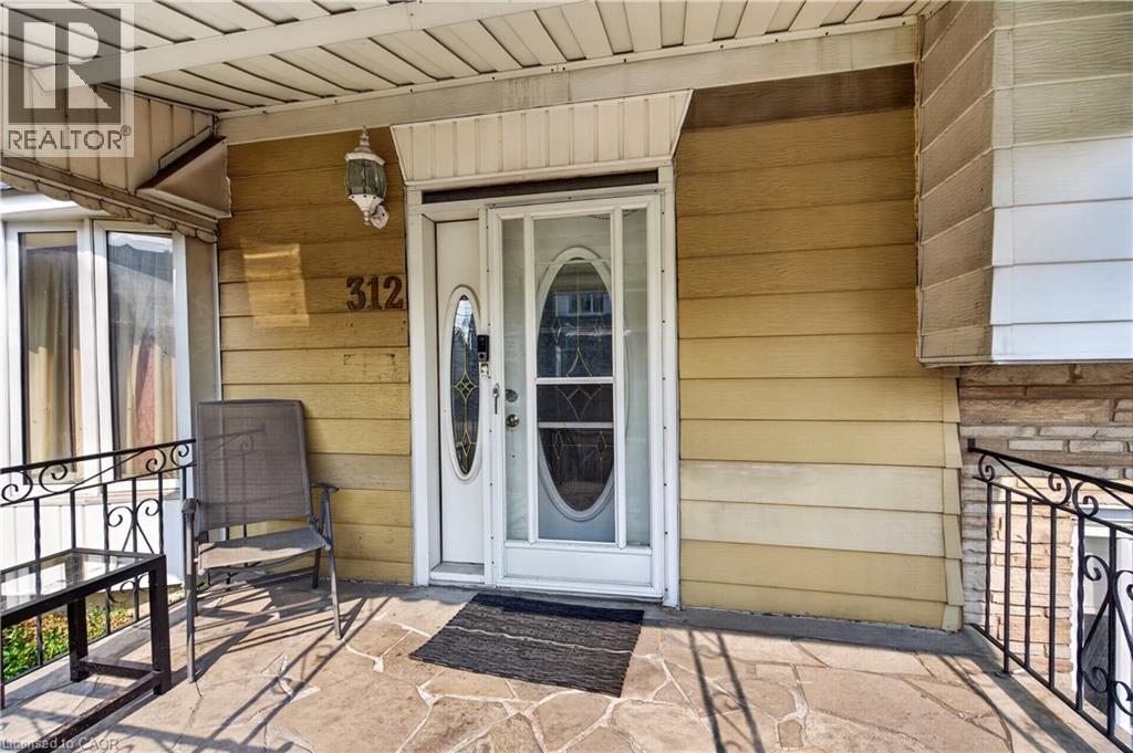 312 East 12th Street, Hamilton, Ontario  L9A 3Y1 - Photo 2 - 40851396