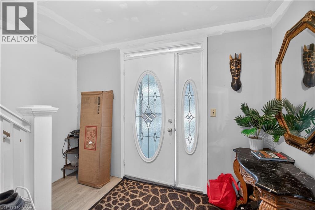 312 East 12th Street, Hamilton, Ontario  L9A 3Y1 - Photo 3 - 40851396
