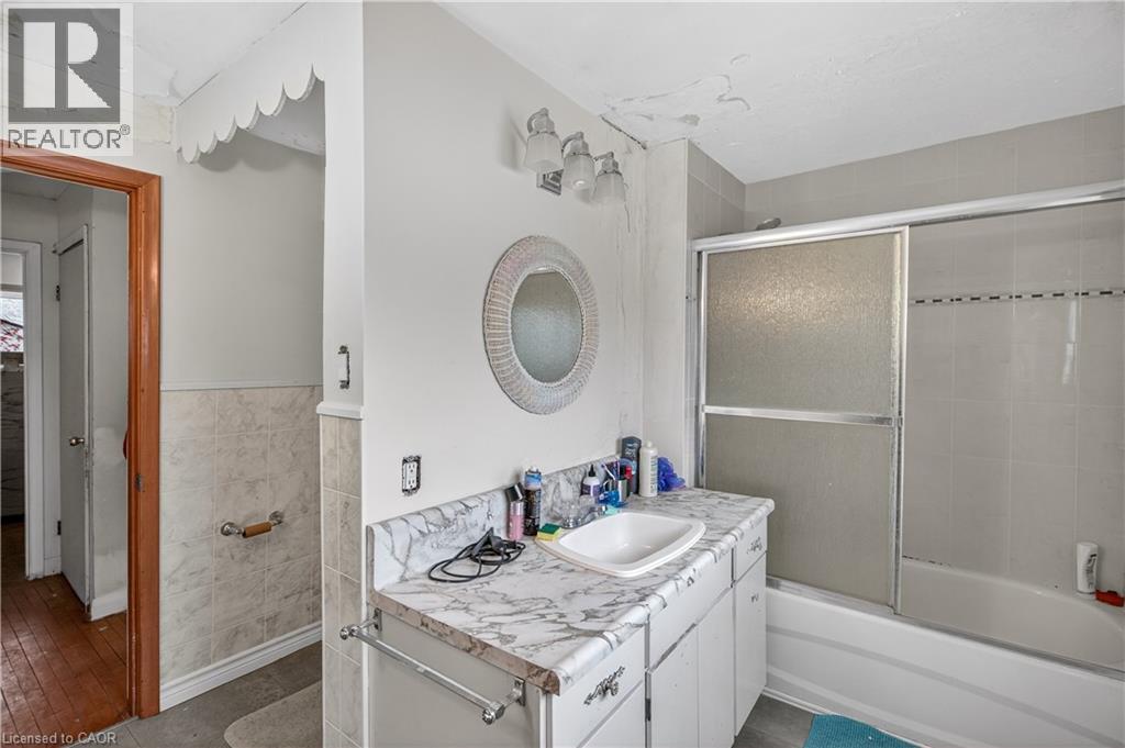 312 East 12th Street, Hamilton, Ontario  L9A 3Y1 - Photo 16 - 40851396