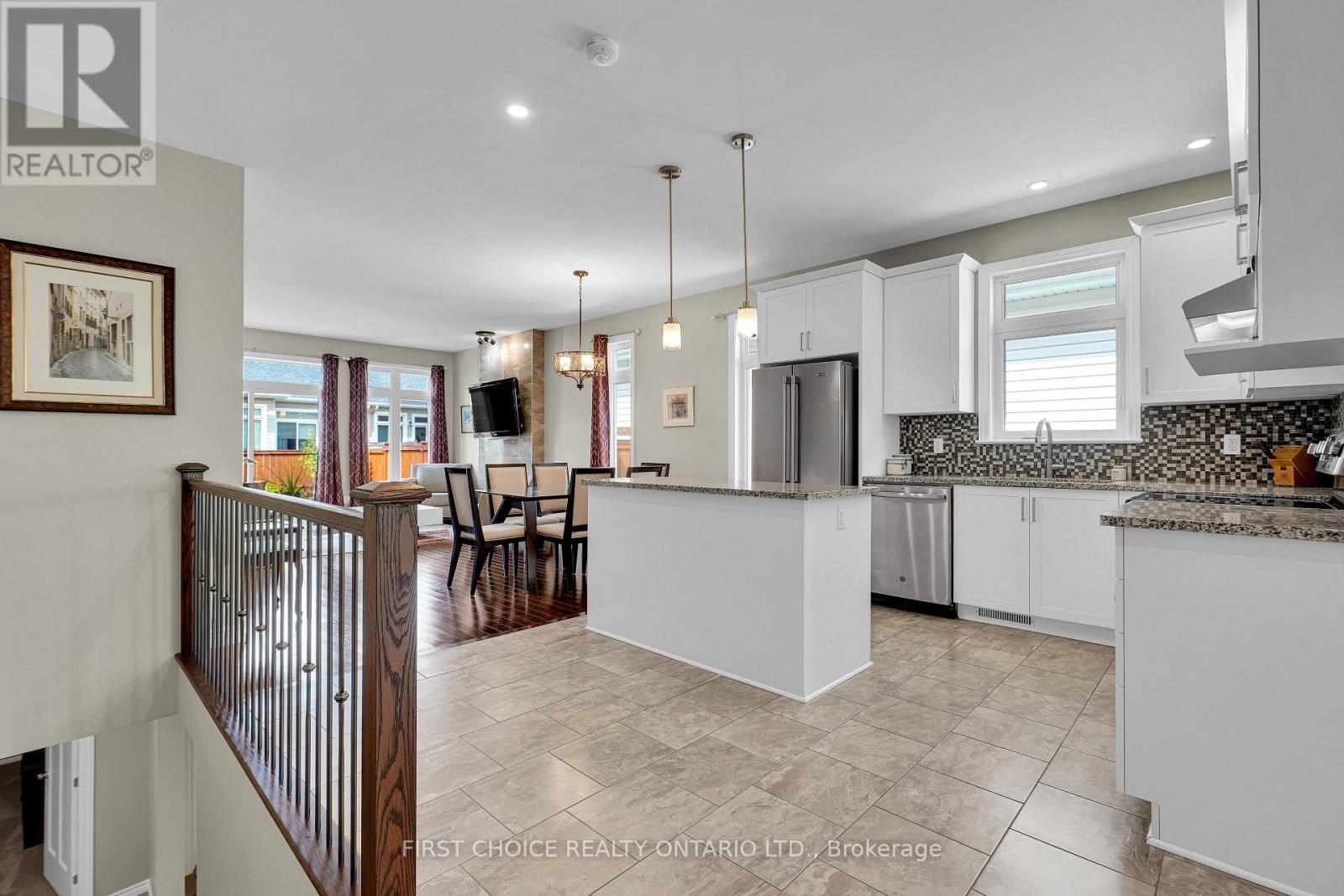 550 Silverbell Crescent, Ottawa, Ontario  K1T 0P1 - Photo 11 - X13708792