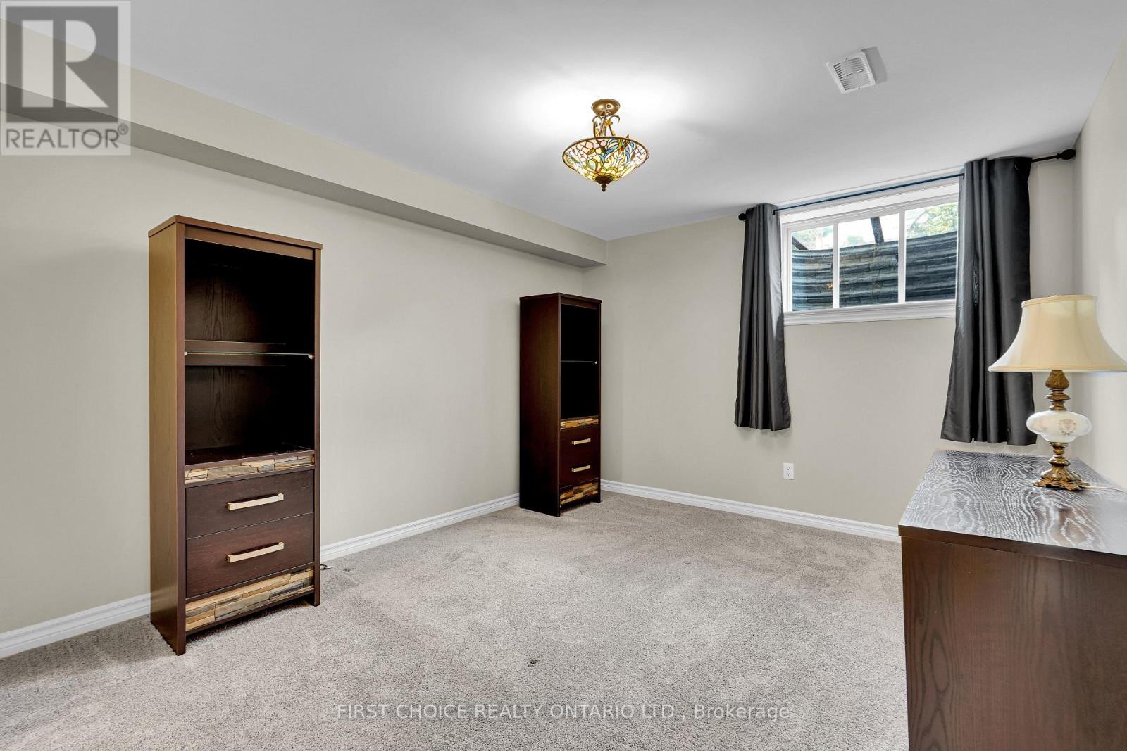 550 Silverbell Crescent, Ottawa, Ontario  K1T 0P1 - Photo 34 - X13708792