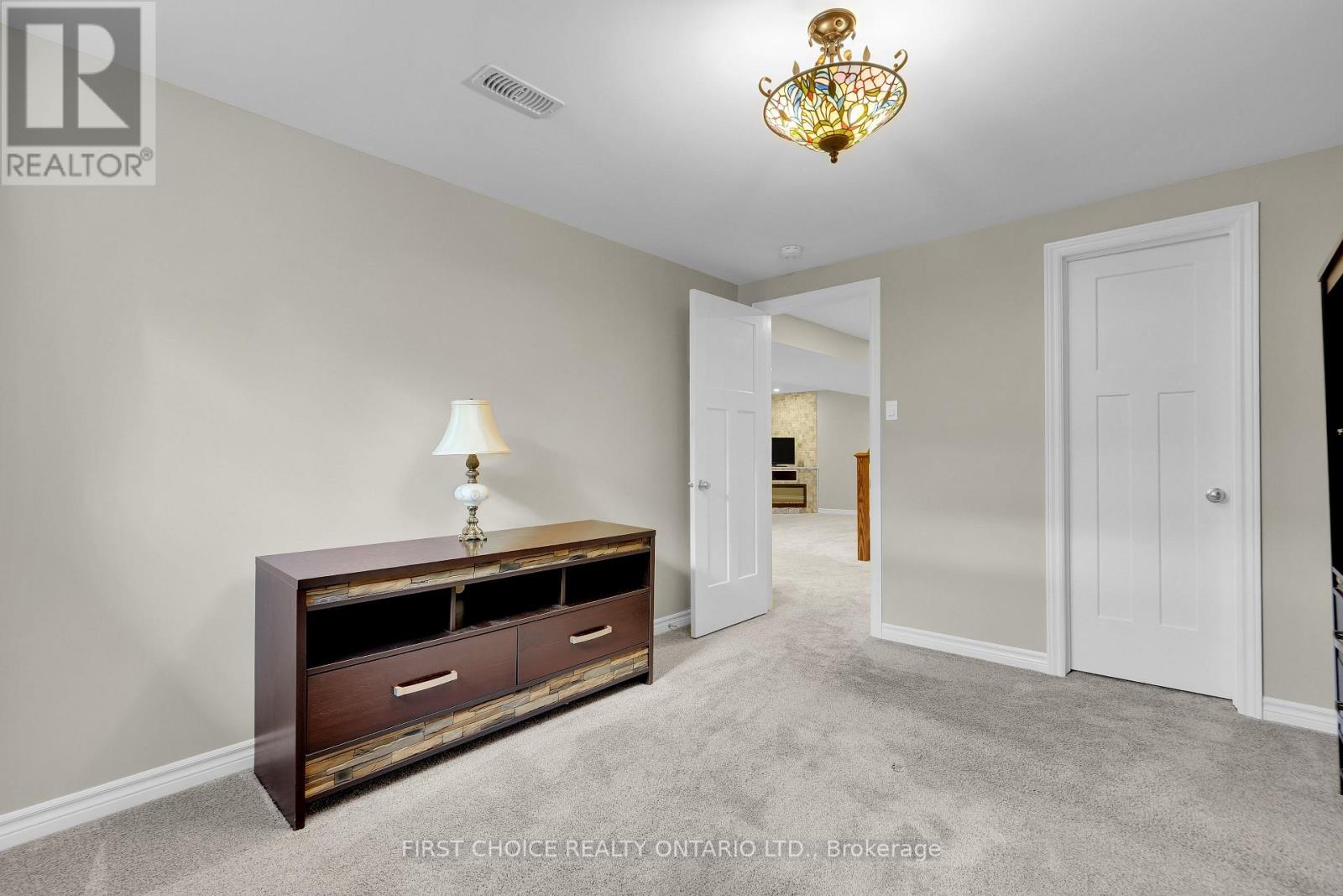 550 Silverbell Crescent, Ottawa, Ontario  K1T 0P1 - Photo 35 - X13708792
