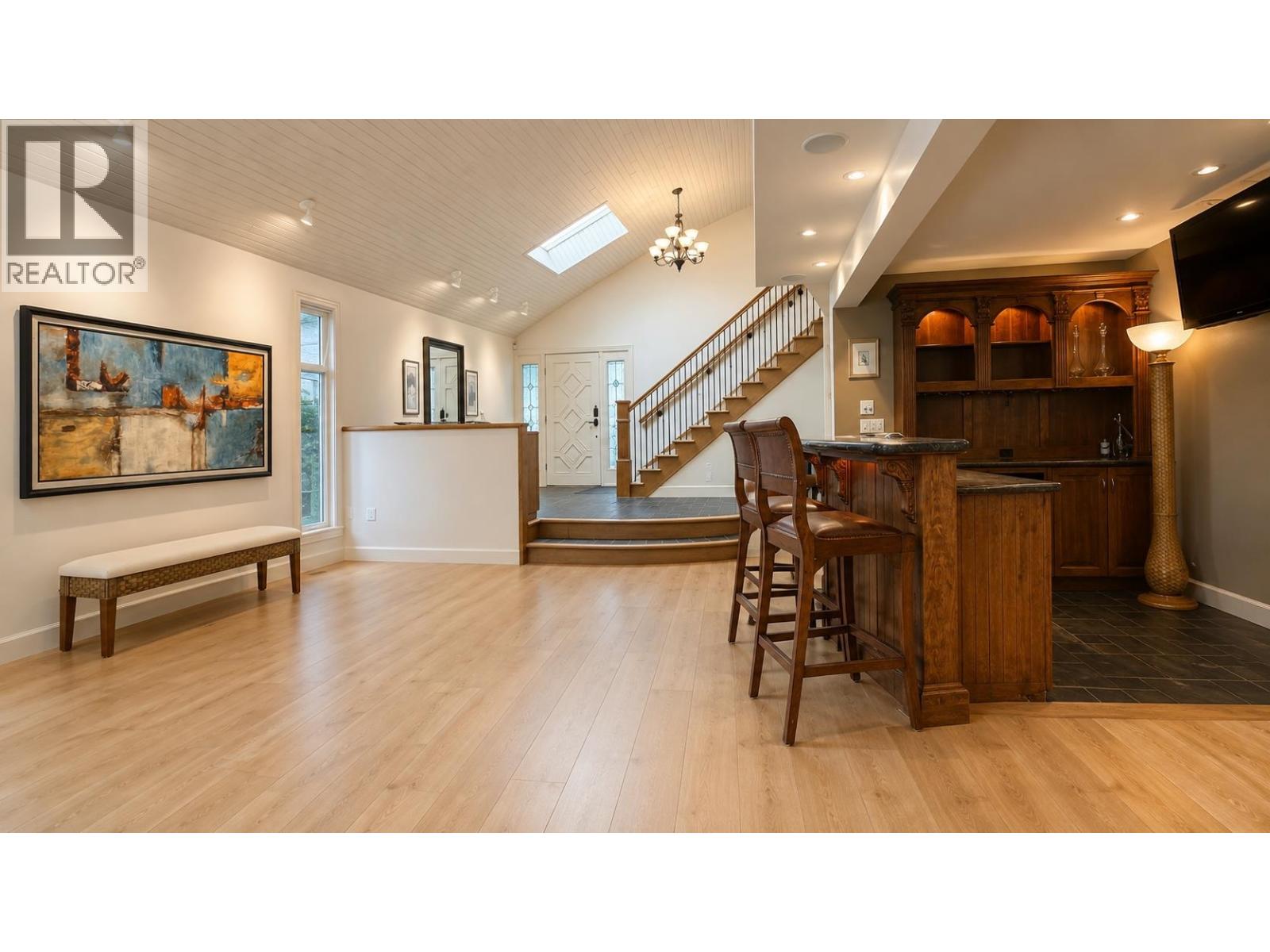 2779 Sylvan Place, Coquitlam, British Columbia  V3C 5A6 - Photo 6 - R3158485