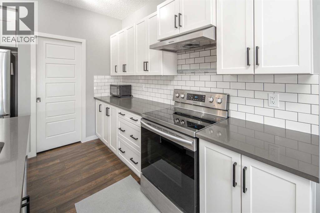 80 Howse Manor NE, Calgary, Alberta  T3P 0X2 - Photo 6 - A2297206