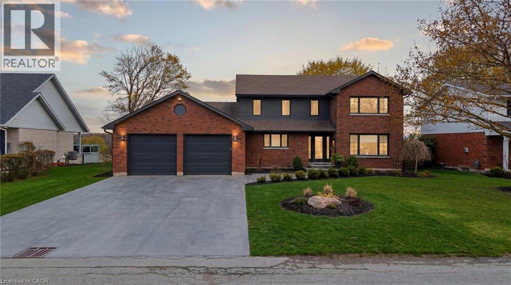 890 PERKIN Crescent, Listowel, Ontario