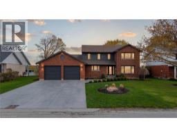 890 PERKIN Crescent, Listowel, Ontario