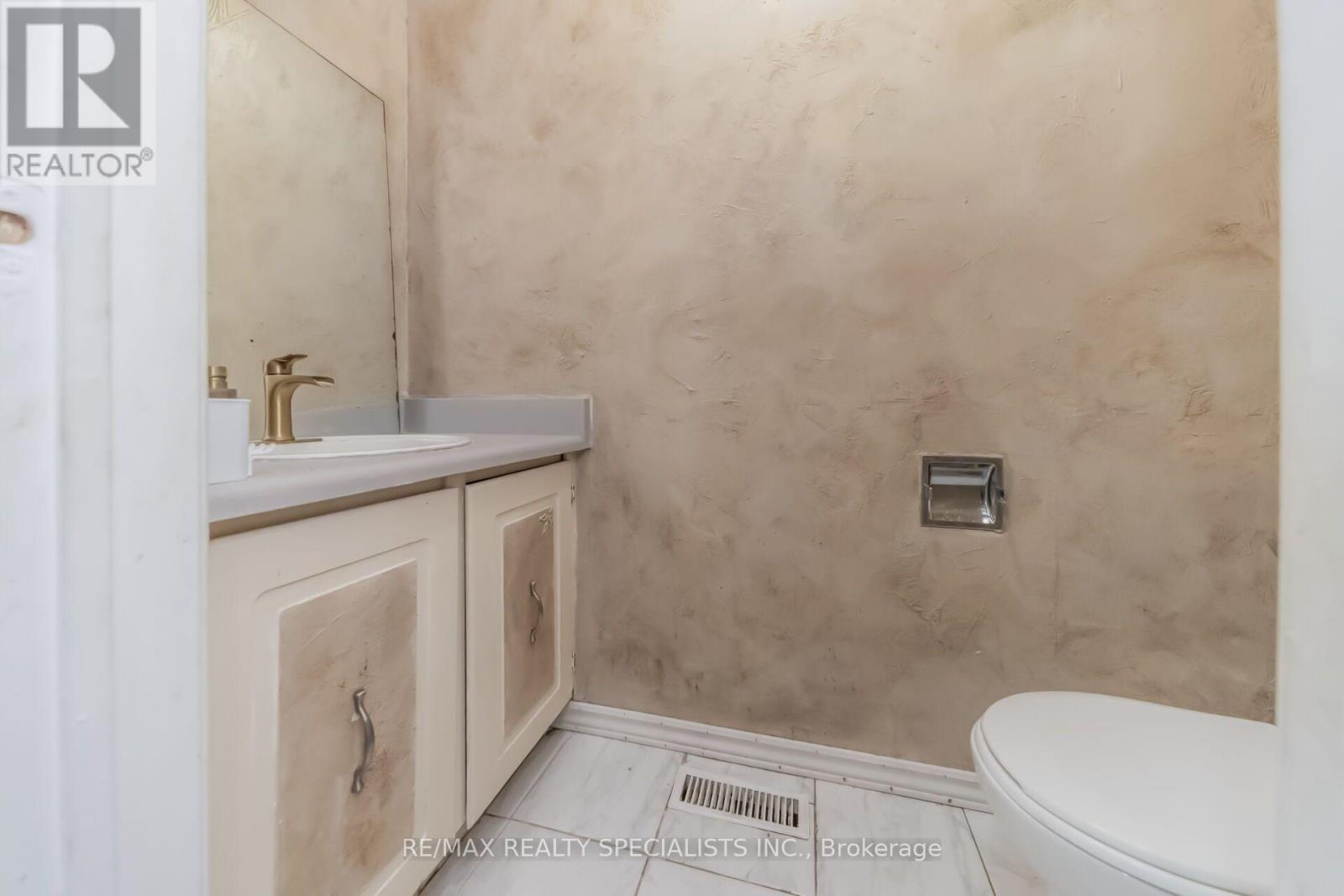 33 Greenwich Circle, Brampton, Ontario  L6S 2E6 - Photo 17 - W13644708