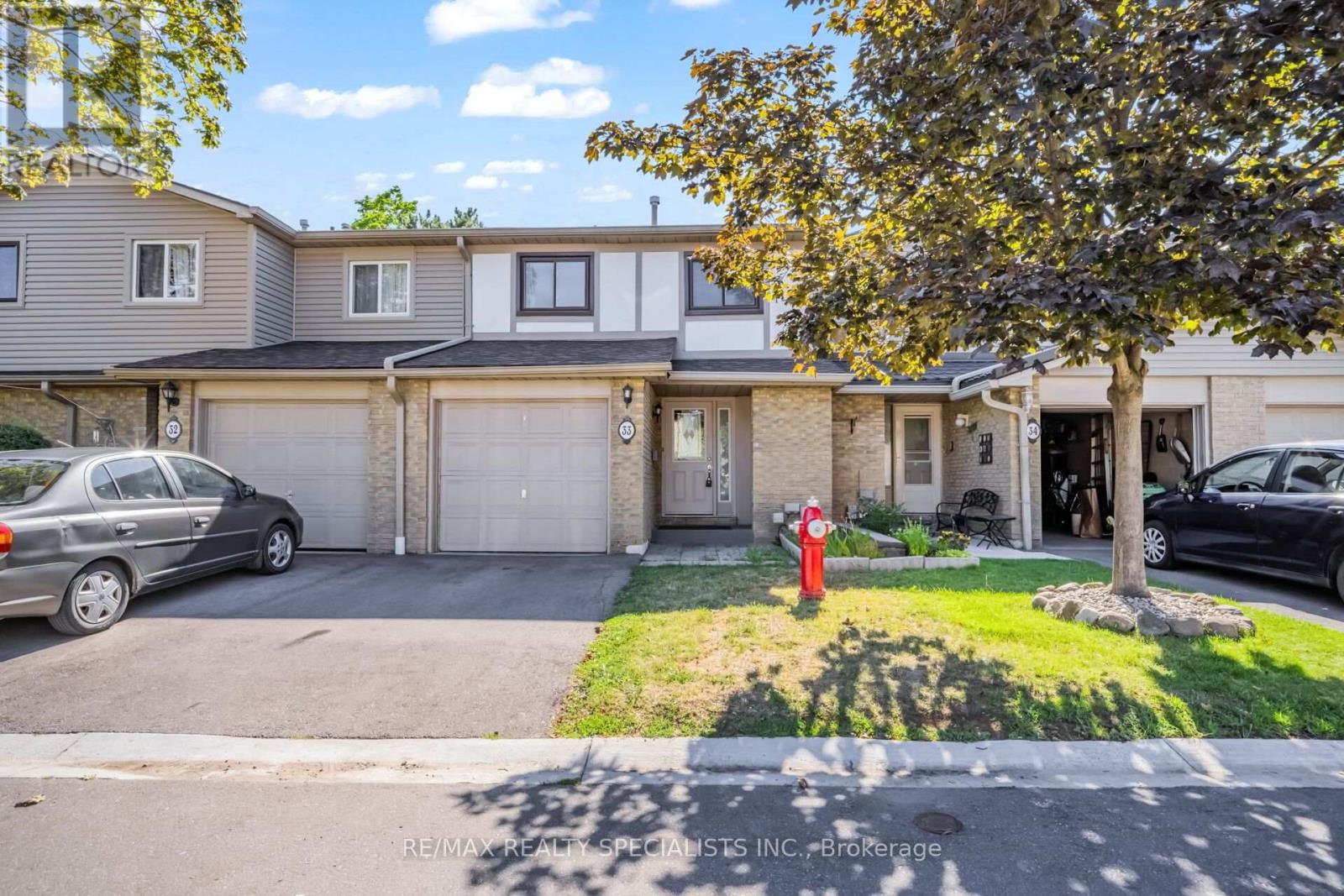 33 Greenwich Circle, Brampton, Ontario  L6S 2E6 - Photo 2 - W13644708