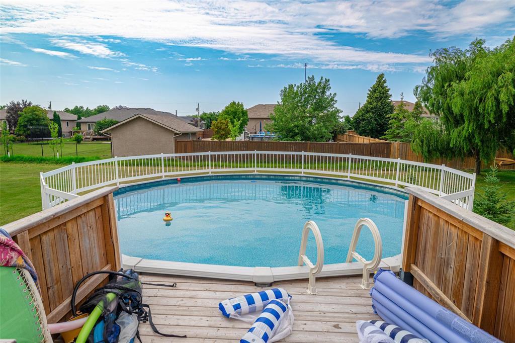 51 Creekside Drive, Steinbach, Manitoba R5G 0A4 - Photo 30 - 202621232
