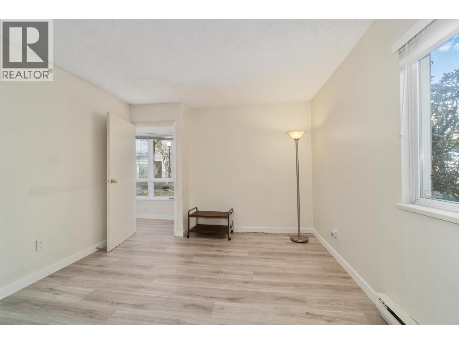 109 555 North Road, Coquitlam, British Columbia  V3J 1N8 - Photo 8 - R3158428