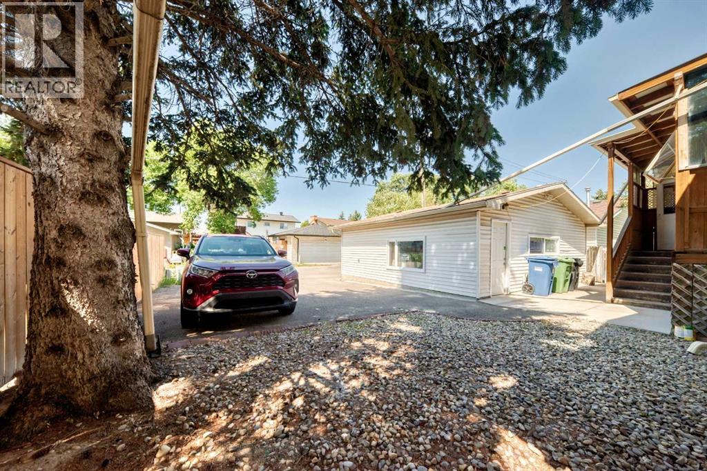 1823 65 Street NE, Calgary, Alberta  T1Y 1N5 - Photo 37 - A2333022