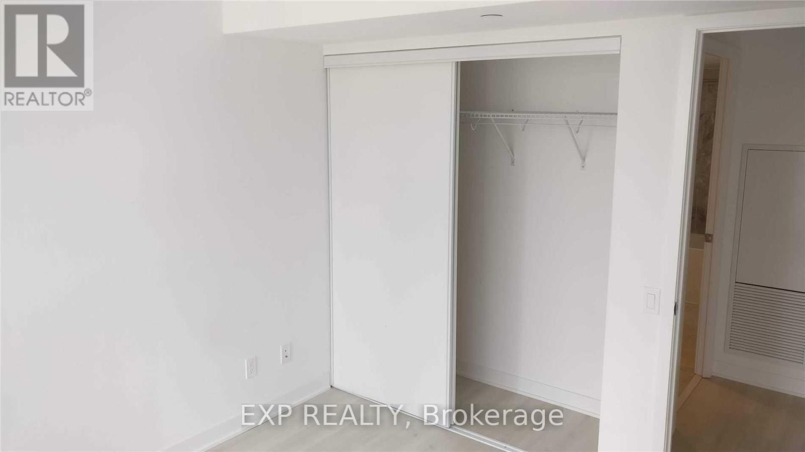 1901 - 70 Queens Wharf Road, Toronto (Waterfront Communities), Ontario  M5V 0J2 - Photo 10 - C13708830