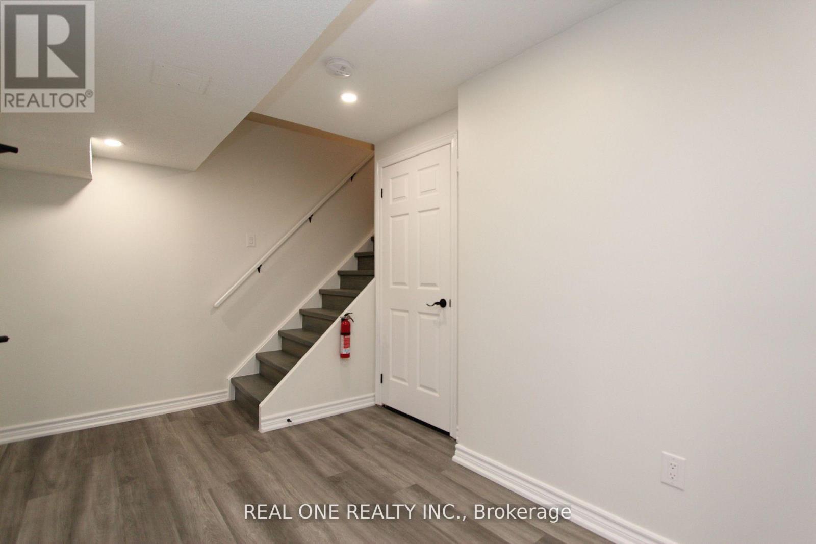 Basement Unit Only - 63 Whistler Court, Markham, Ontario  L3R 4S9 - Photo 7 - N13708816