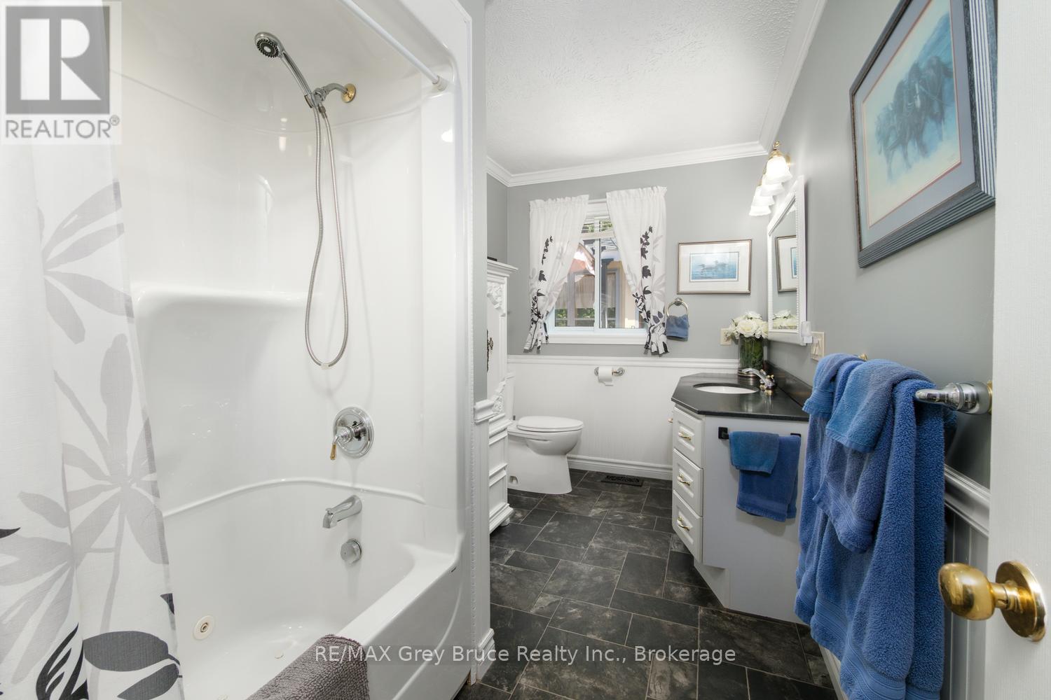 358 Huron Road, South Bruce Peninsula, Ontario  N0H 2T0 - Photo 15 - X13708832
