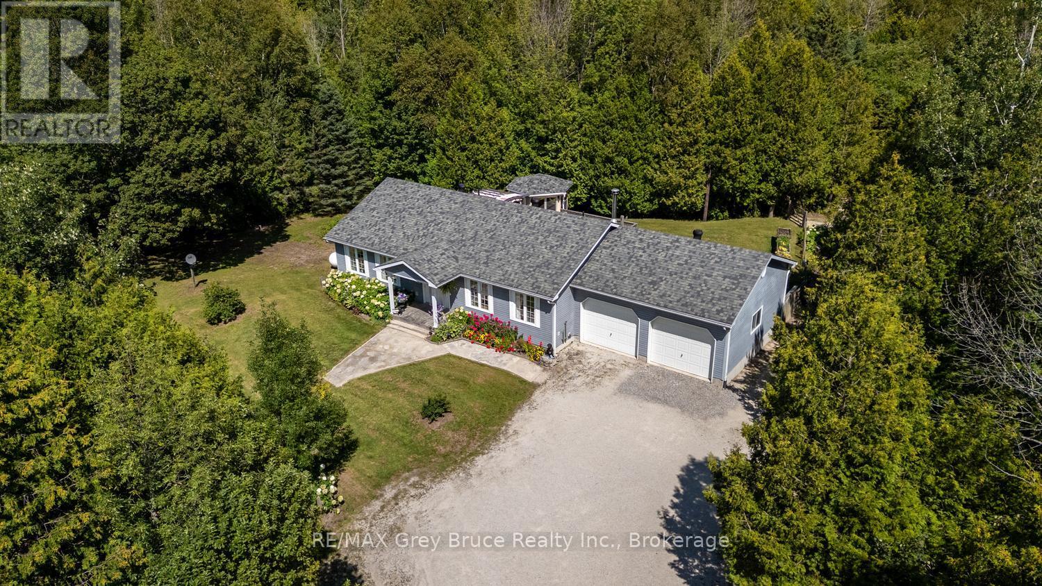 358 Huron Road, South Bruce Peninsula, Ontario  N0H 2T0 - Photo 3 - X13708832