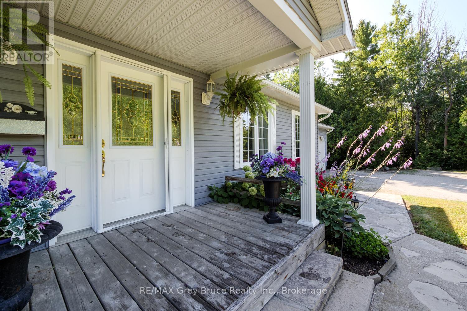 358 Huron Road, South Bruce Peninsula, Ontario  N0H 2T0 - Photo 4 - X13708832