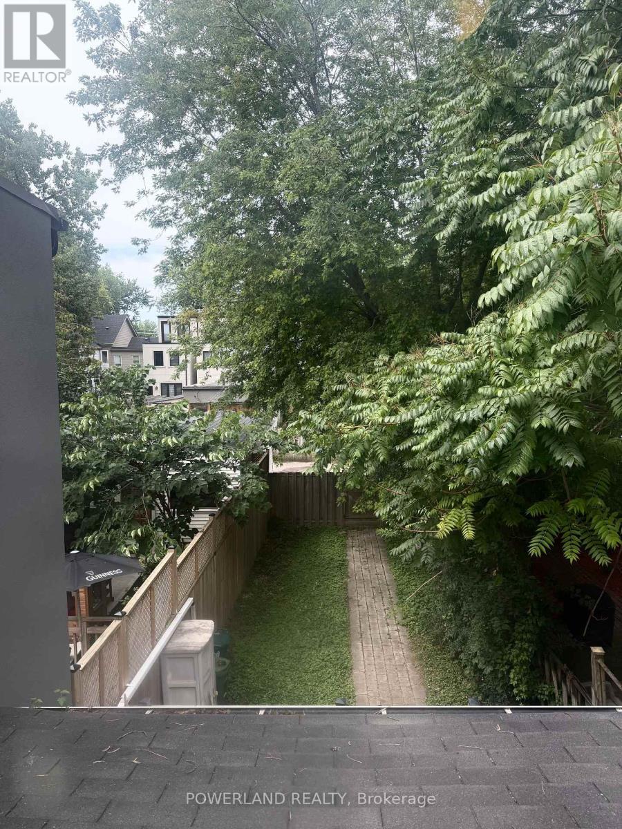 A - 68 Carlaw Avenue, Toronto, Ontario  M4M 2R7 - Photo 8 - E13708828