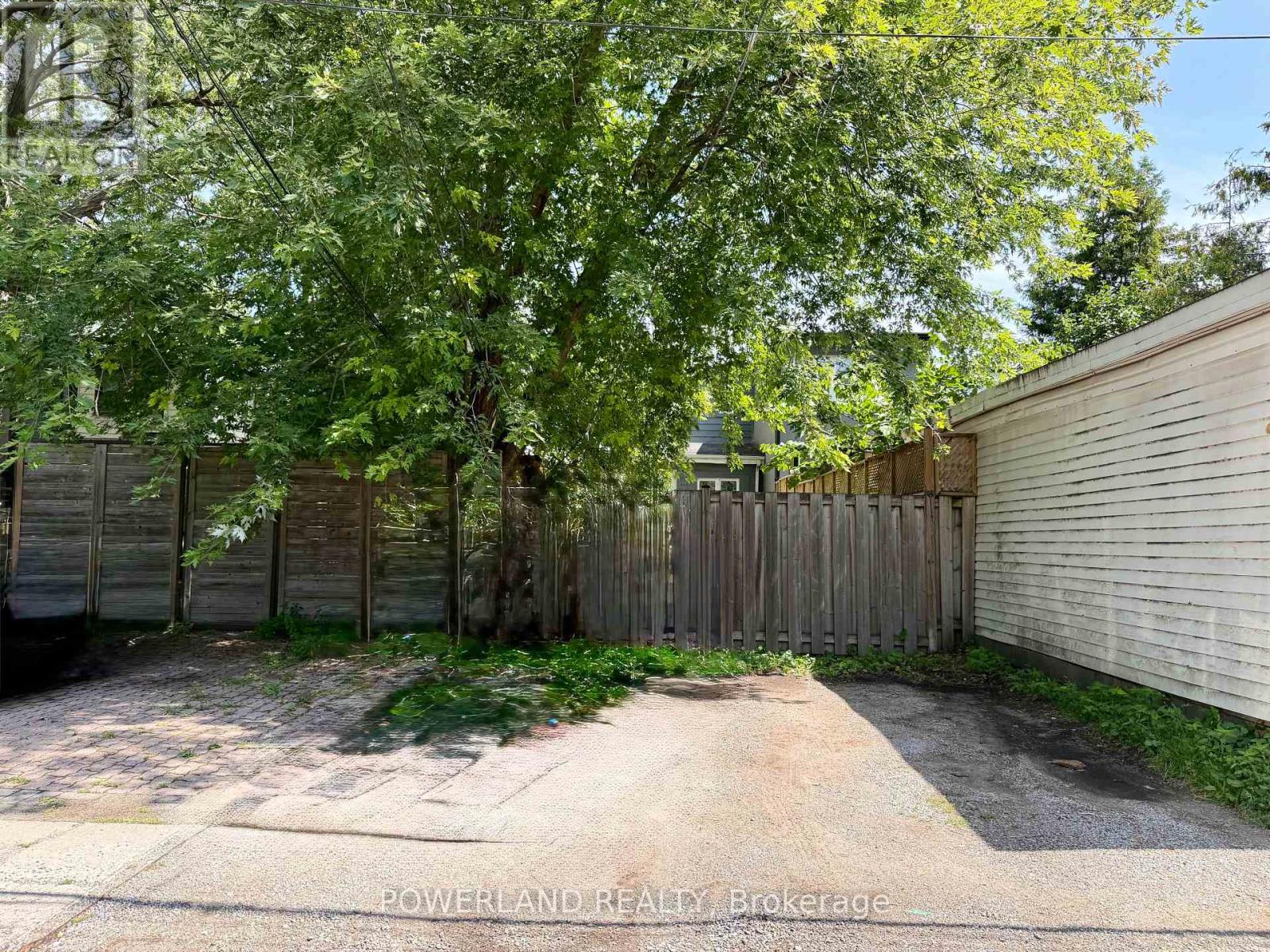 A - 68 Carlaw Avenue, Toronto, Ontario  M4M 2R7 - Photo 17 - E13708828